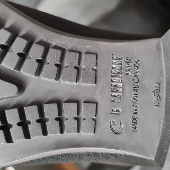 La Canadienne Shana Waterproof Chelsea Boot - Picture 6 of 6